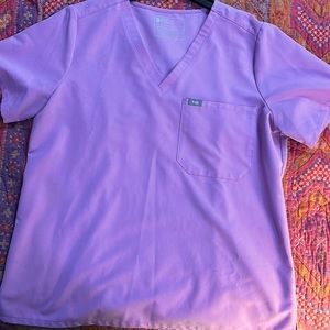 Figs xl one pocket top. No flaws.